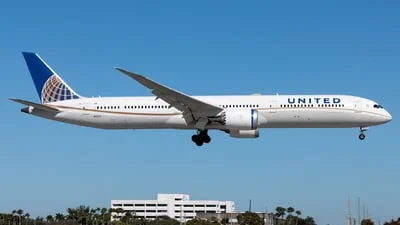 United Airlines N16009 Boeing 787-10 Dreamliner