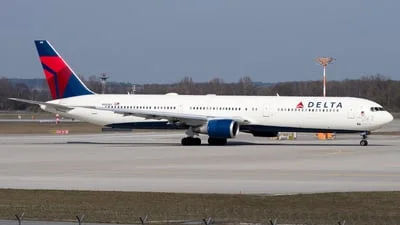 Delta Air Lines N842MH Boeing 767-432(ER)