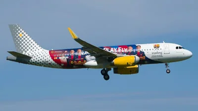 Vueling EC-MQE Airbus A320-232