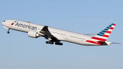 American Airlines N725AN Boeing 777-323ER