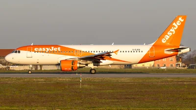 easyJet G-EJCG Airbus A320-214