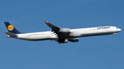 Lufthansa D-AIHZ Airbus A340-642