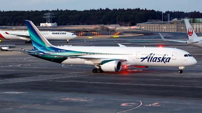 Alaska Airlines N782HA Boeing 787-9 Dreamliner