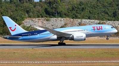 TUI G-TUII Boeing 787-8 Dreamliner