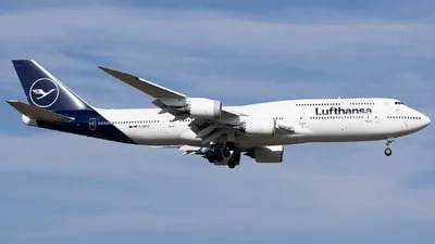 Lufthansa D-ABYC Boeing 747-830