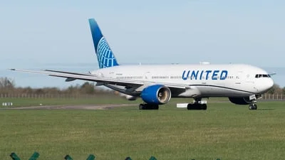 United Airlines N209UA Boeing 777-222(ER)