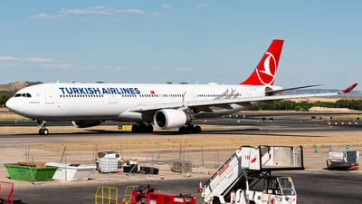 Turkish Airlines TC-JOA Airbus A330-303