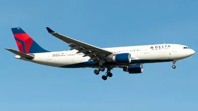 Delta Air Lines N852NW Airbus A330-223