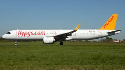 Pegasus Airlines TC-RFV Airbus A321-251NX