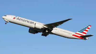 American Airlines N722AN Boeing 777-323ER