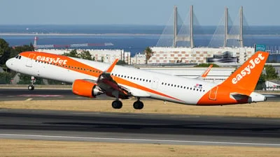 easyJet Europe OE-IUA Airbus A321-251NX