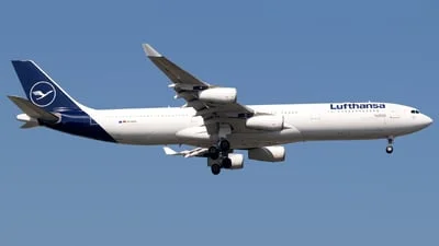 Lufthansa D-AIGU Airbus A340-313X