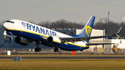 Ryanair EI-EFJ Boeing 737-8AS