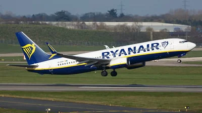 Ryanair EI-ESV Boeing 737-8AS