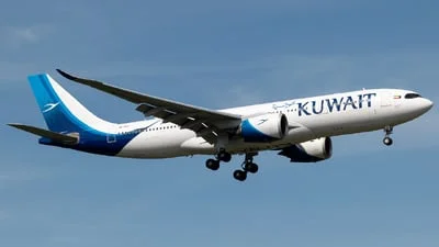Kuwait Airways 9K-APH Airbus A330-841