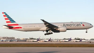 American Airlines N733AR Boeing 777-323ER