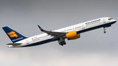 Icelandair TF-FIN Boeing 757-208