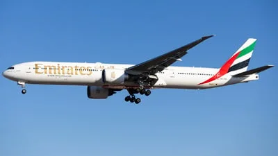 Emirates A6-ENS Boeing 777-31HER