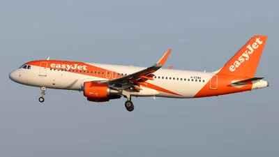 easyJet G-EZWX Airbus A320-214