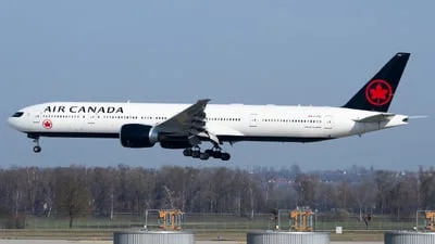 Air Canada C-FITL Boeing 777-333ER