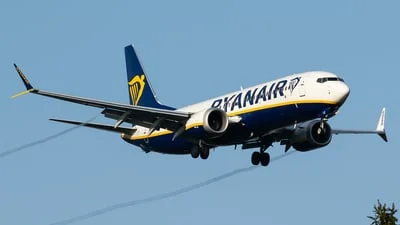 Ryanair EI-IJZ Boeing 737-8-200 MAX