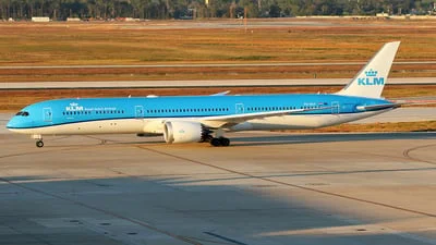 KLM Royal Dutch Airlines PH-BKP Boeing 787-10 Dreamliner