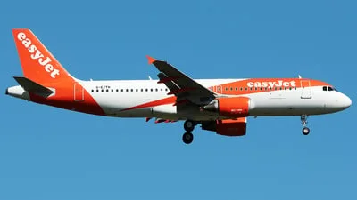 easyJet G-EZTN Airbus A320-214