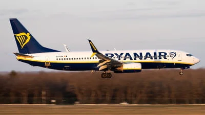Ryanair EI-DHN Boeing 737-8AS