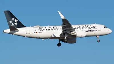 Lufthansa D-AIUA Airbus A320-214