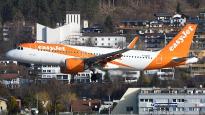 easyJet G-UZHZ Airbus A320-251N