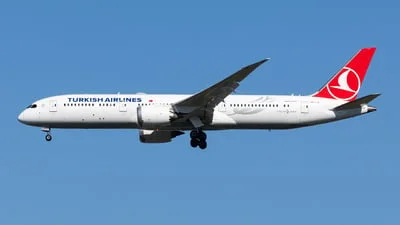 Turkish Airlines TC-LLK Boeing 787-9 Dreamliner