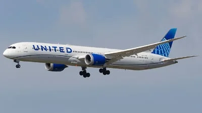 United Airlines N17017 Boeing 787-10 Dreamliner