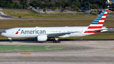 American Airlines N795AN Boeing 777-223(ER)
