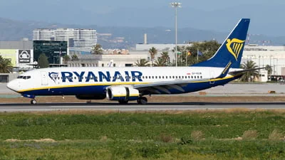 Ryanair (Buzz) SP-RSW Boeing 737-8AS