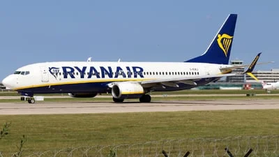 Ryanair UK G-RUKJ Boeing 737-8AS