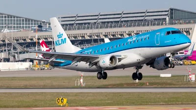 KLM Cityhopper PH-EXW Embraer ERJ-170-200STD