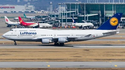 Lufthansa D-ABTL Boeing 747-430