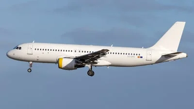 Vueling EC-OFU Airbus A320-214