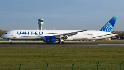United Airlines N12003 Boeing 787-10 Dreamliner