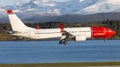 Norwegian LN-FGE Boeing 737-8 MAX