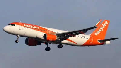 easyJet G-EZWH Airbus A320-214