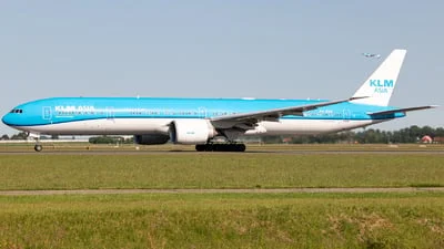 KLM Asia PH-BVB Boeing 777-306ER