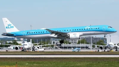 KLM Cityhopper PH-NXU Embraer ERJ-190-400STD