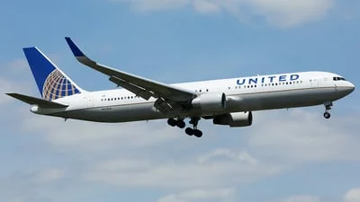 United Airlines N641UA Boeing 767-322(ER)