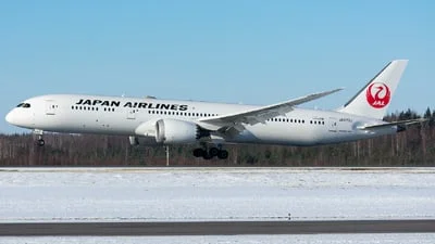 Japan Airlines (JAL) JA870J Boeing 787-9 Dreamliner