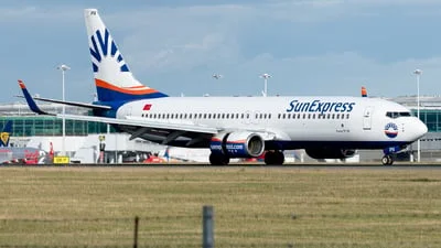 SunExpress TC-SPN Boeing 737-8KV
