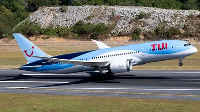 TUI G-TUIC Boeing 787-8 Dreamliner
