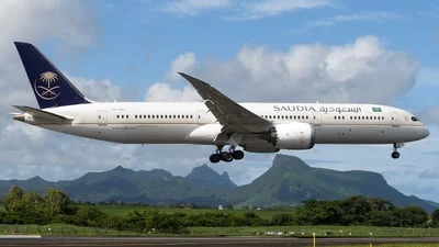 Saudi Arabian Airlines HZ-ARC Boeing 787-9 Dreamliner