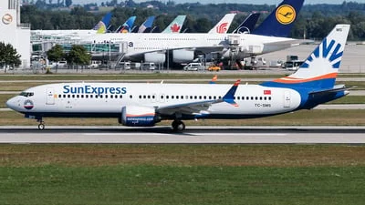 SunExpress TC-SMS Boeing 737-8 MAX
