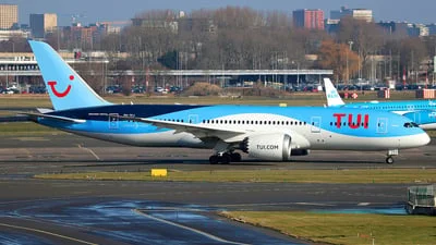 TUI PH-TFJ Boeing 787-8 Dreamliner